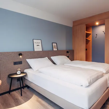Otel Harry's 2*